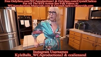Mature Married Woman And Wife Poses For Son In Steamy Video