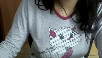 Homemade Video Of A Charming Arab Cam Girl From Turkey