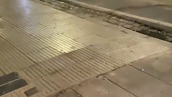 اولین شب من به عنوان یک فاحشه با سکس عمومی به پایان می رسد